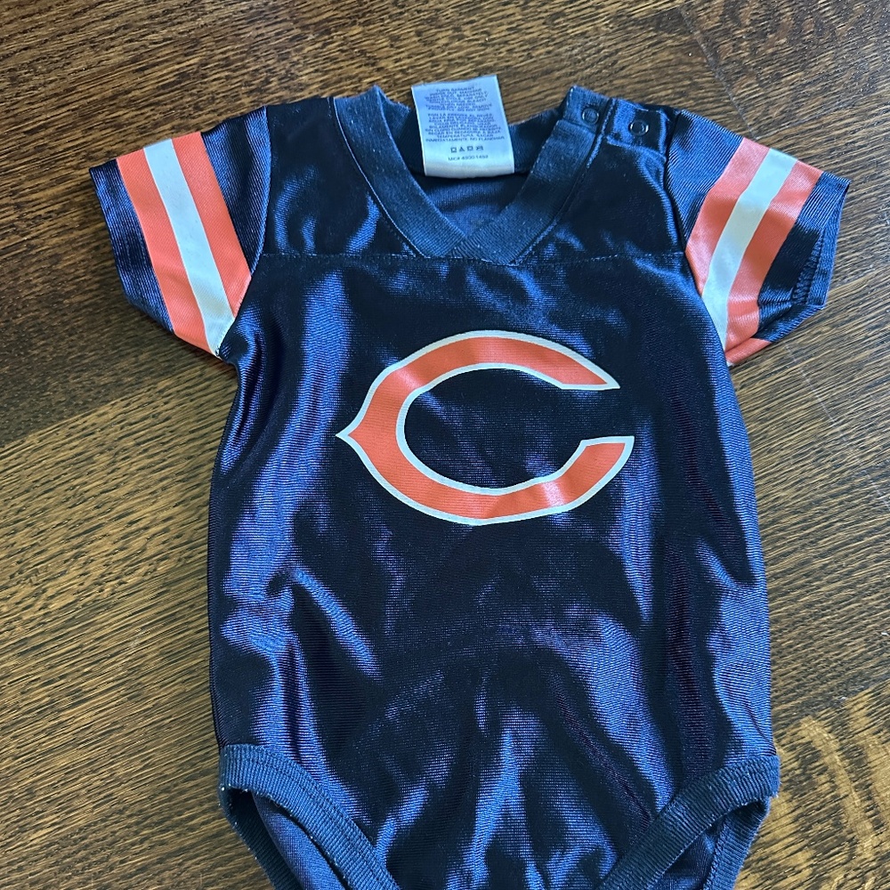 Baby chicago bears jersey, size 3-6M